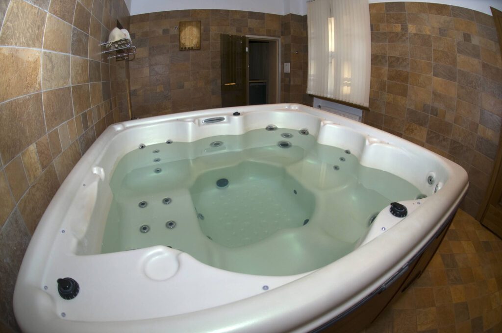 How to Dispose of a Hot Tub