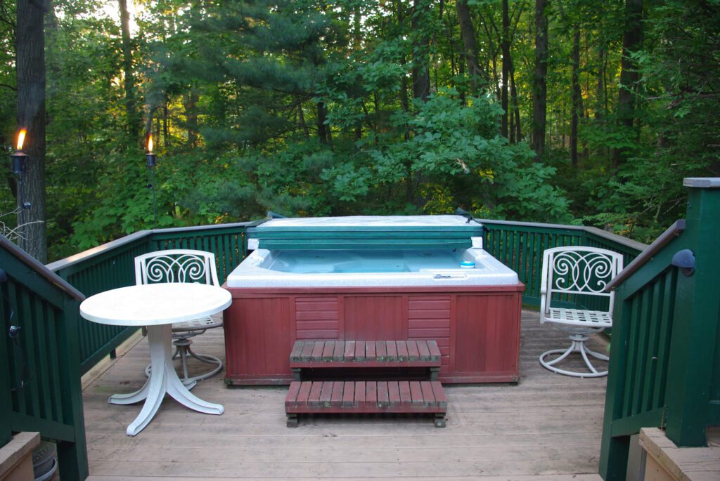 Can a Hot Tub Be Moved From a Deck?